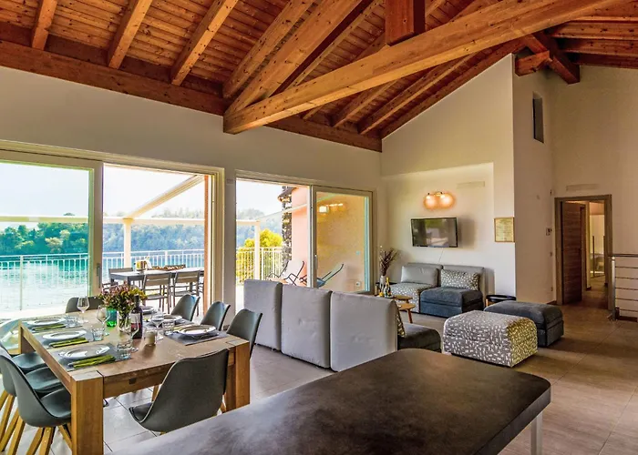 Daire The View 2 By Interhome Isola Comacina
